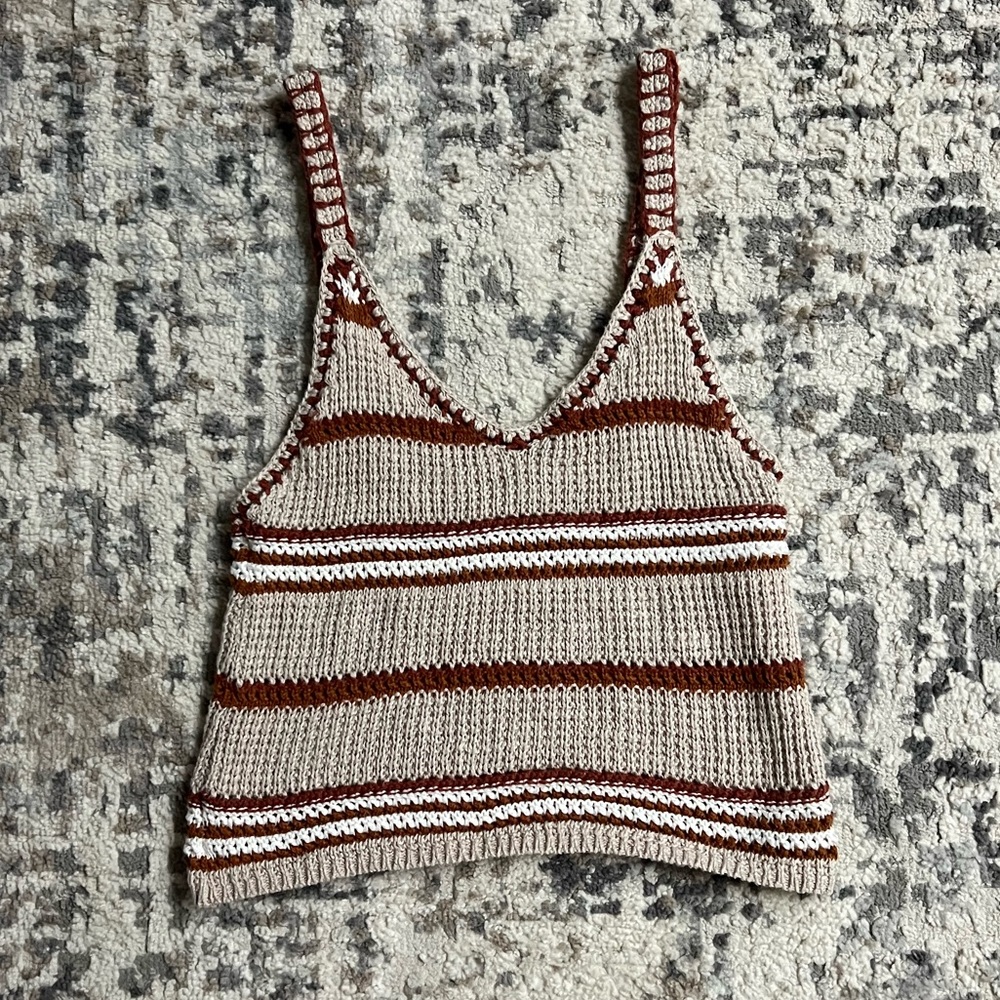 American Eagle Outfitters 🦅 Brown and Cream Knit‎ Crop